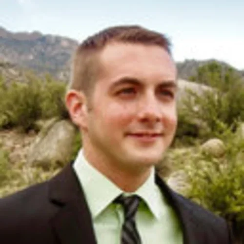 Headshot of Brandon Yarns, MD