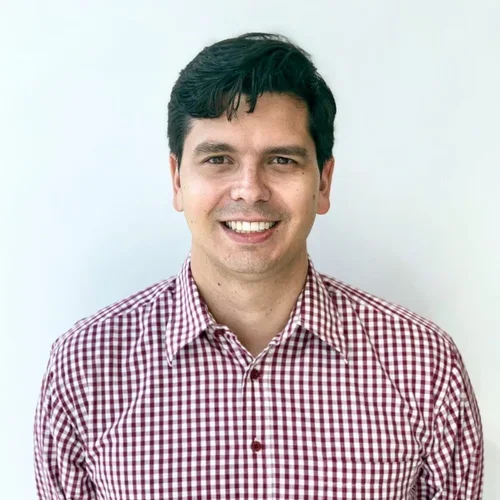 Headshot of David Richards, MD, MAT