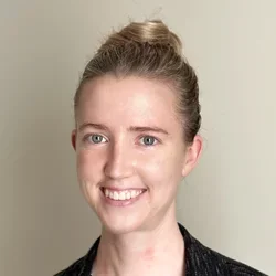 headshot Emma Ernst MD