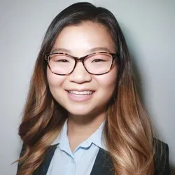 headshot Victoria Chen MD