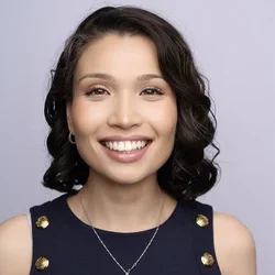 headshot Annie Hoang MD