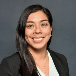 headshot Cristina Valdovinos MD